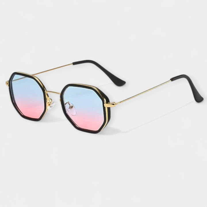 Обгръщащи слънчеви очила за активен отдих