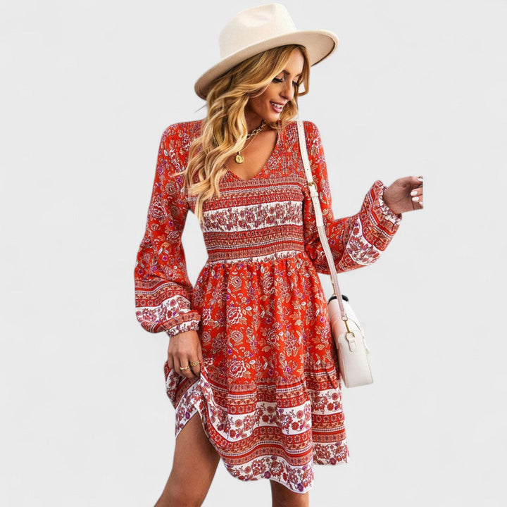 Виктория | Лекo избродирани рокли