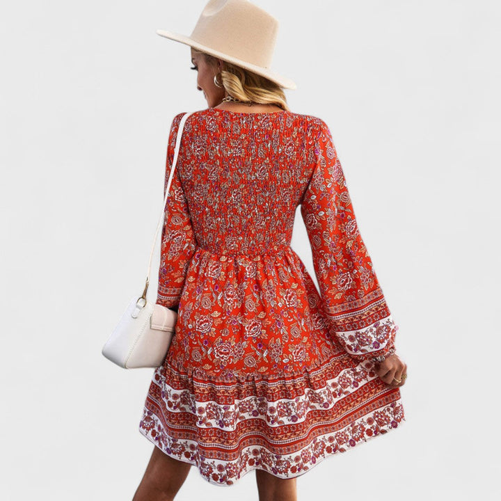 Виктория | Лекo избродирани рокли