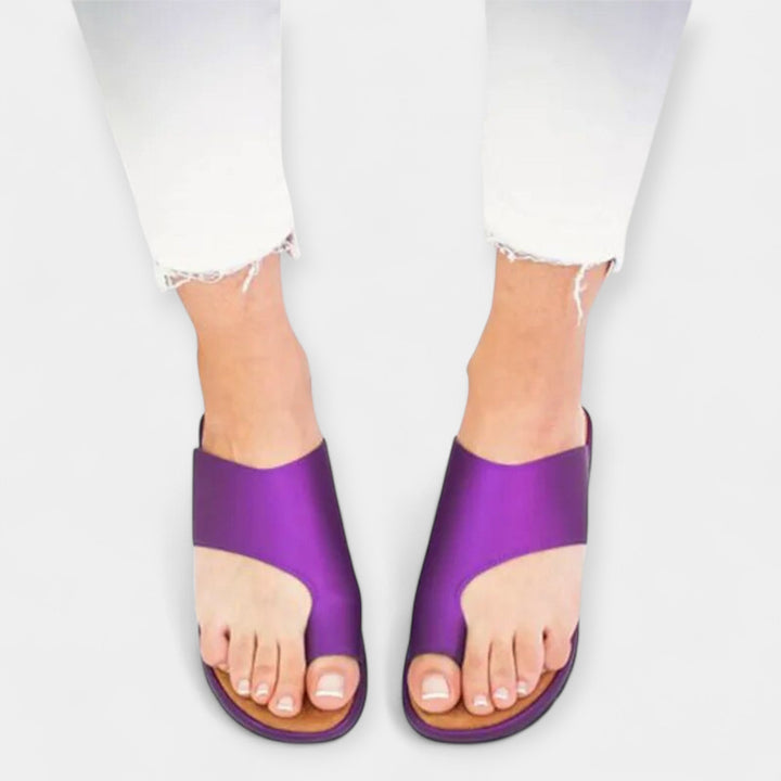 Кожени сандали за комфорт и стил