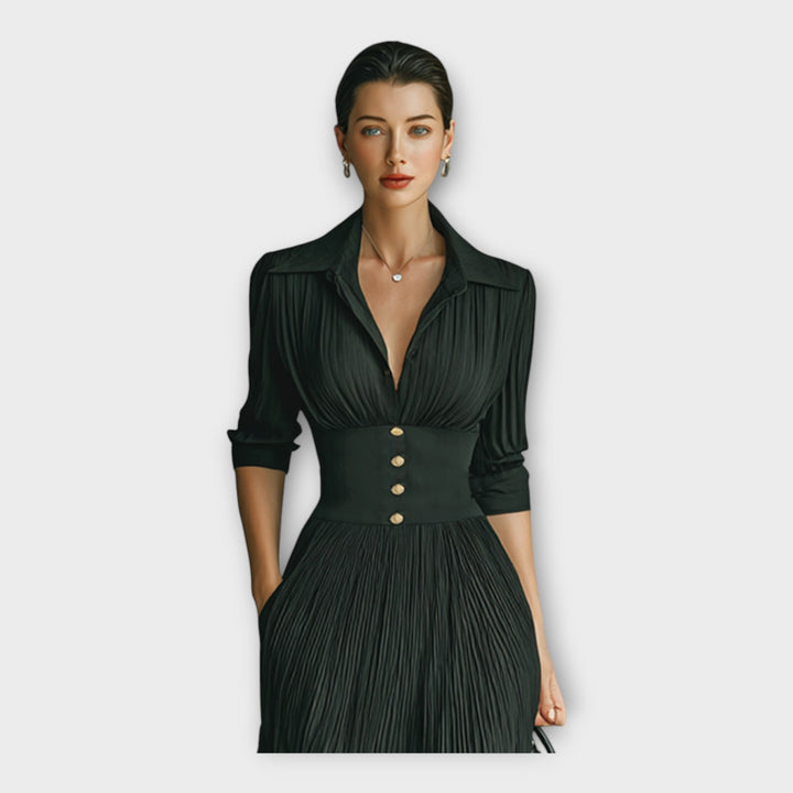 Дълга рокля с изтънчена елегантност