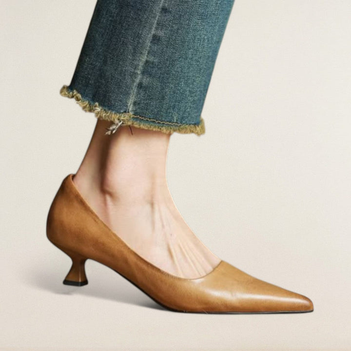 Люси – безвременна елегантност за всеки ден