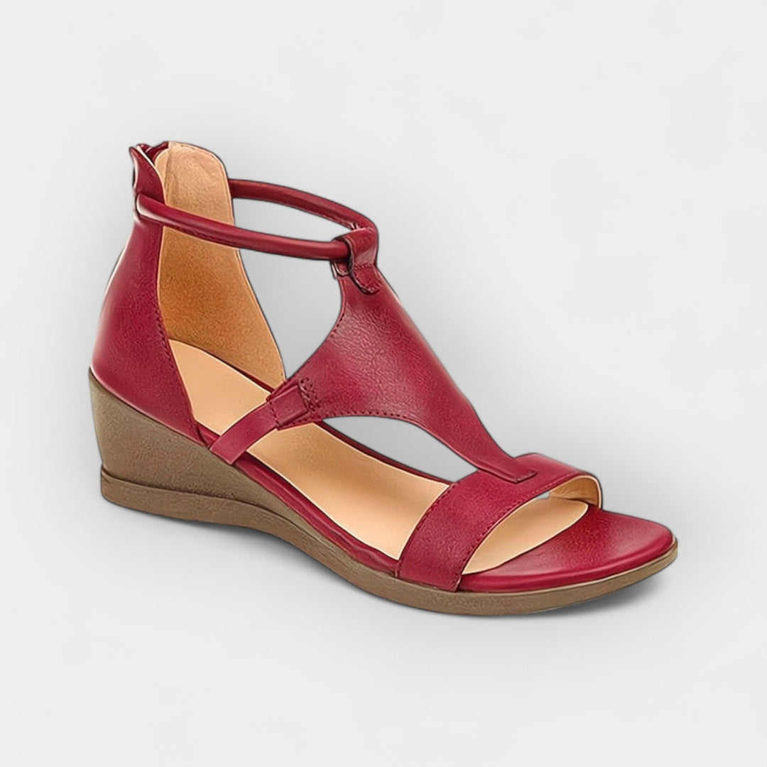 Сандали за комфорт през целия ден