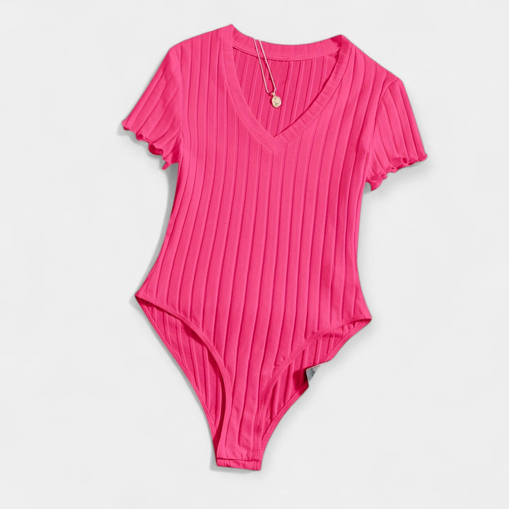 Боди с детайли от тръби