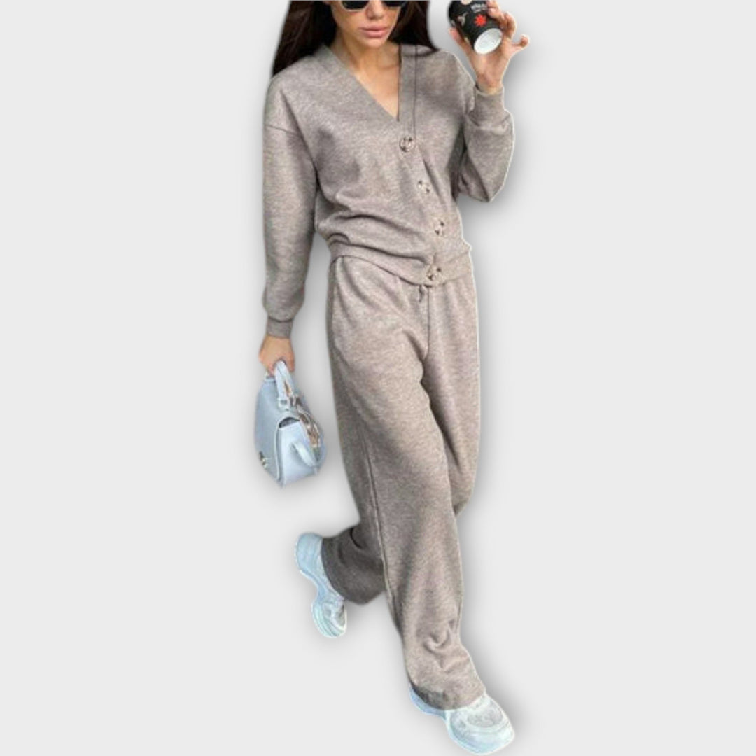 Шантал – Комплект от кардиган и панталони