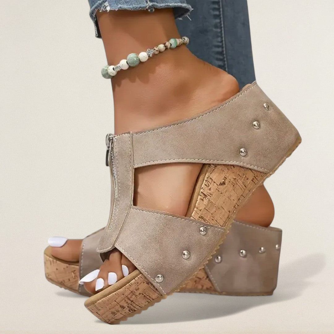 Божена – ортопедична елегантност за всеки ден