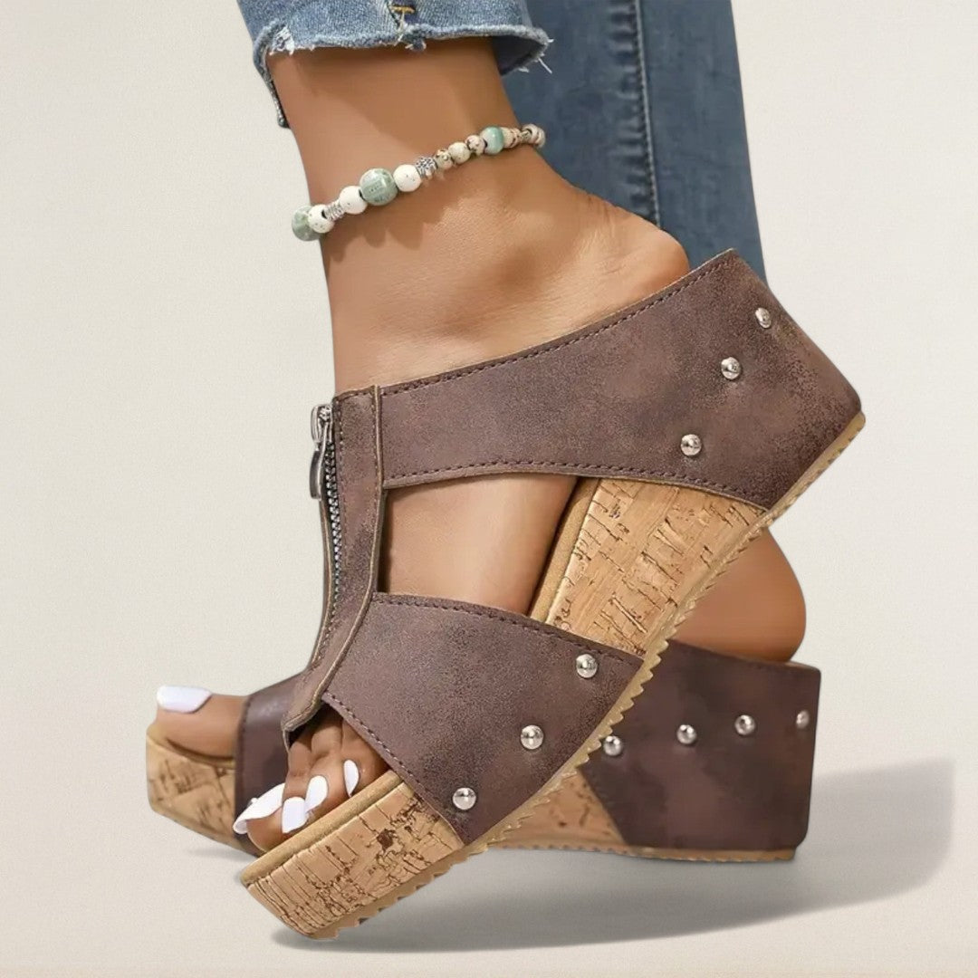 Божена – ортопедична елегантност за всеки ден