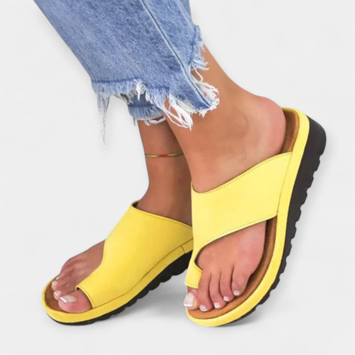 Кожени сандали за комфорт и стил