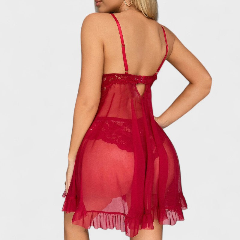 Шарка | Изкусителен дантелен комплект за нощно облекло с детайли от дантела