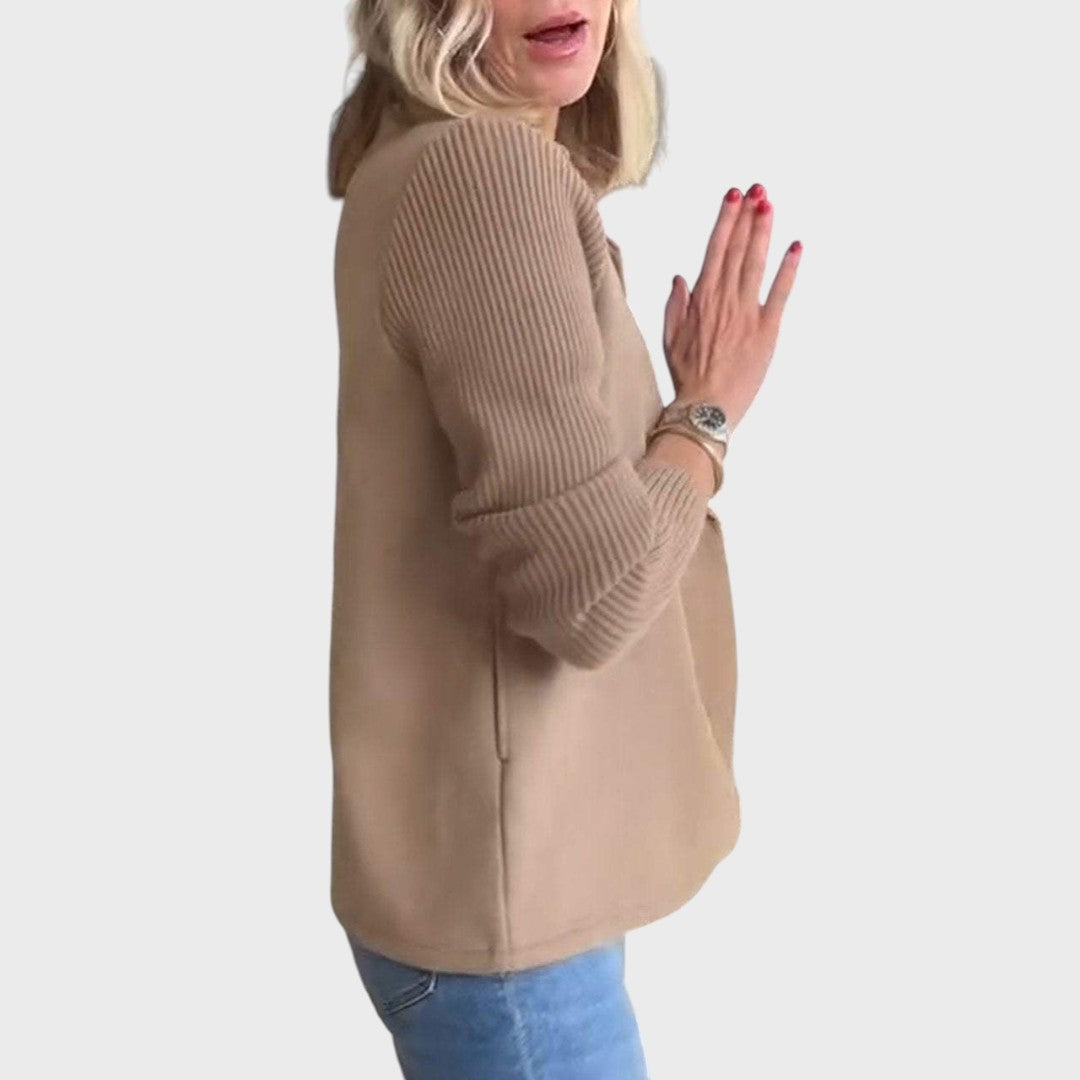 Ема | Елегантно сако с плетени ръкави