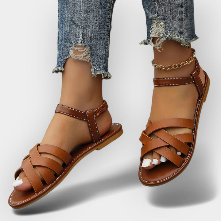 Ръчно изработени сандали с регулируеми ремъци