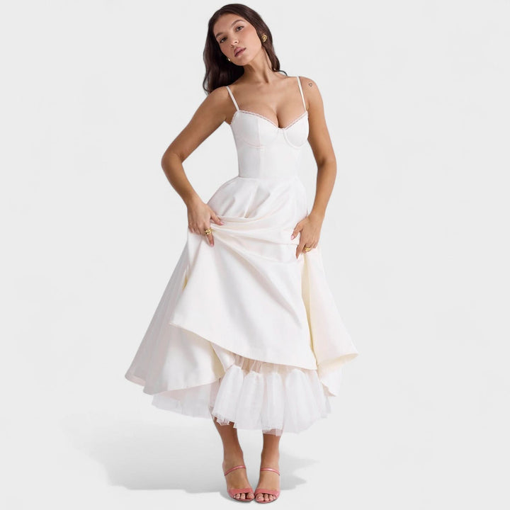 Клара Рокля – Ретро Елегантност