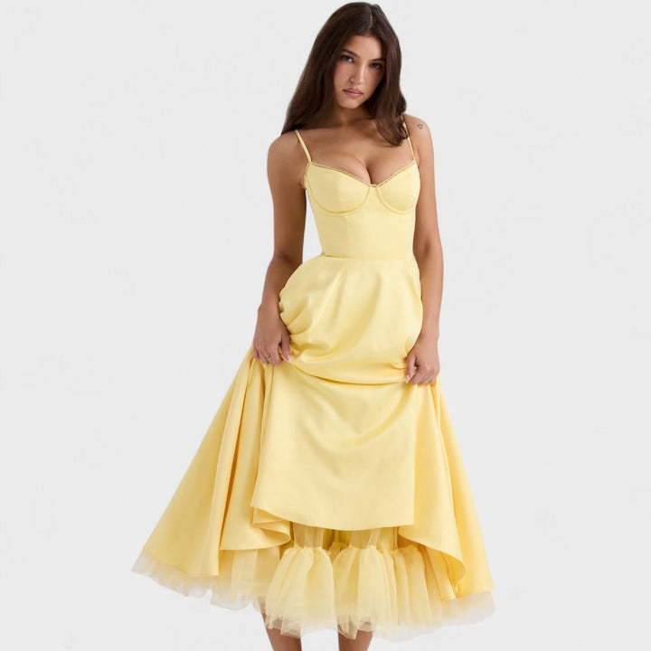 Клара Рокля – Ретро Елегантност