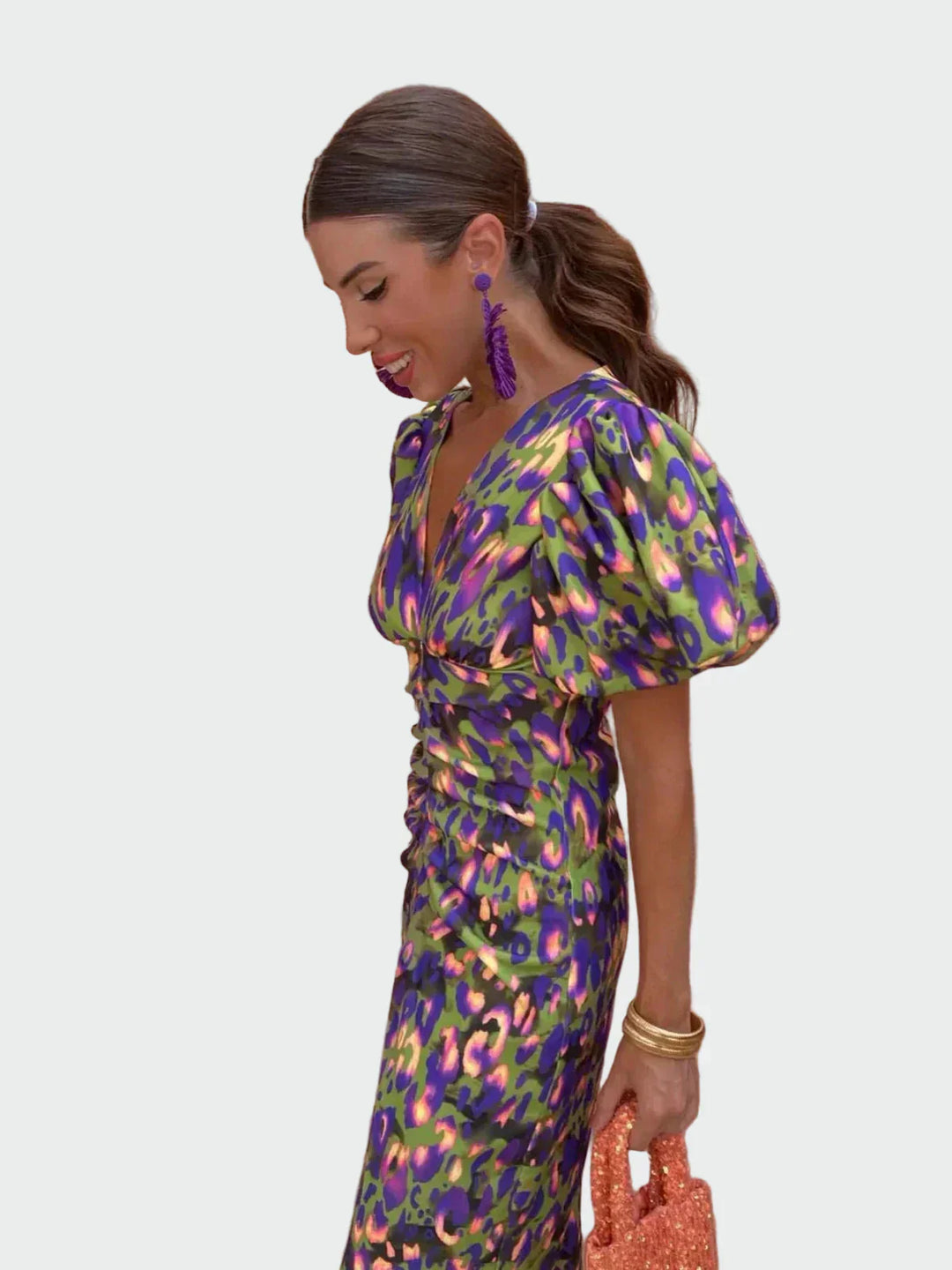 Средно дълга елегантна рокля