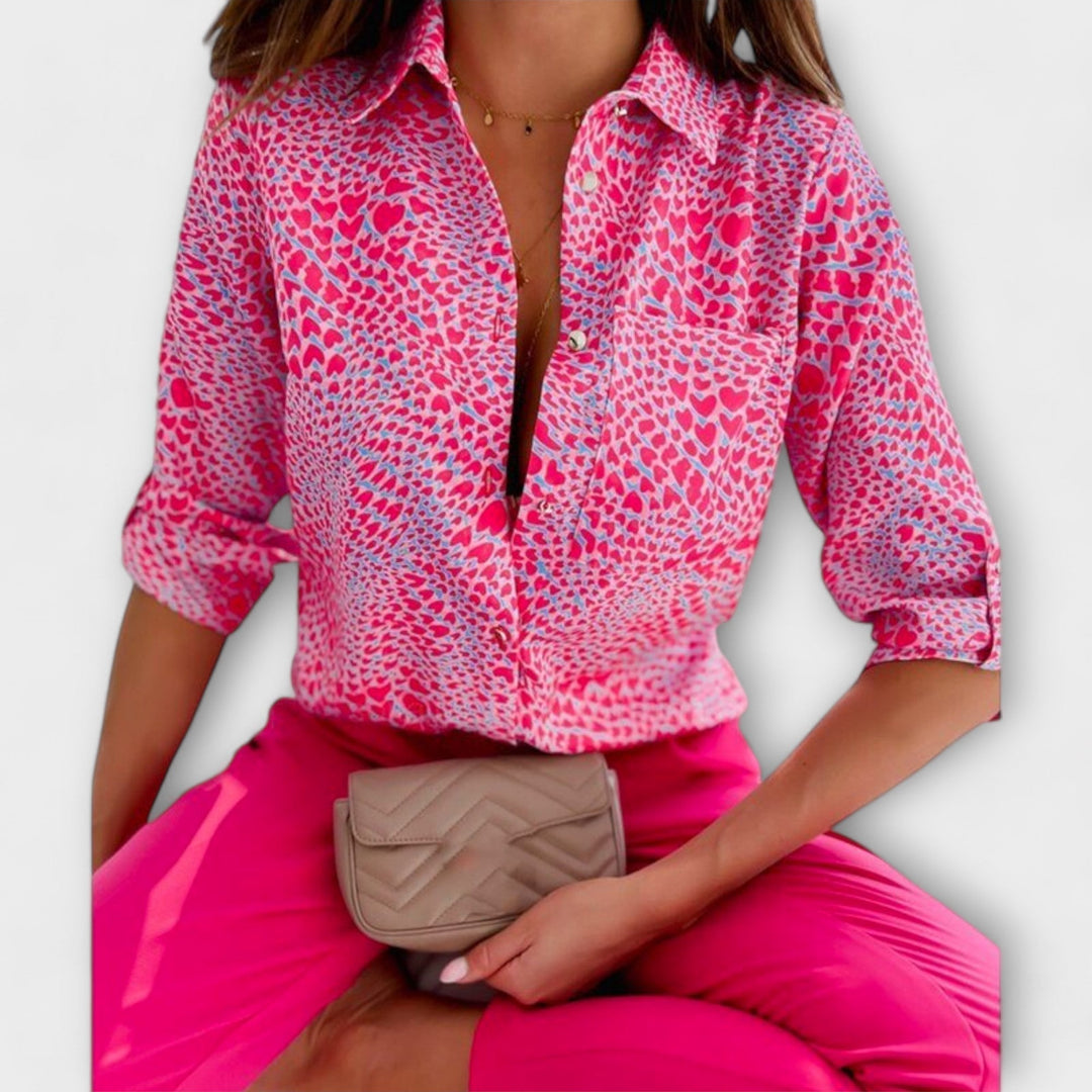 Блуза с класически як